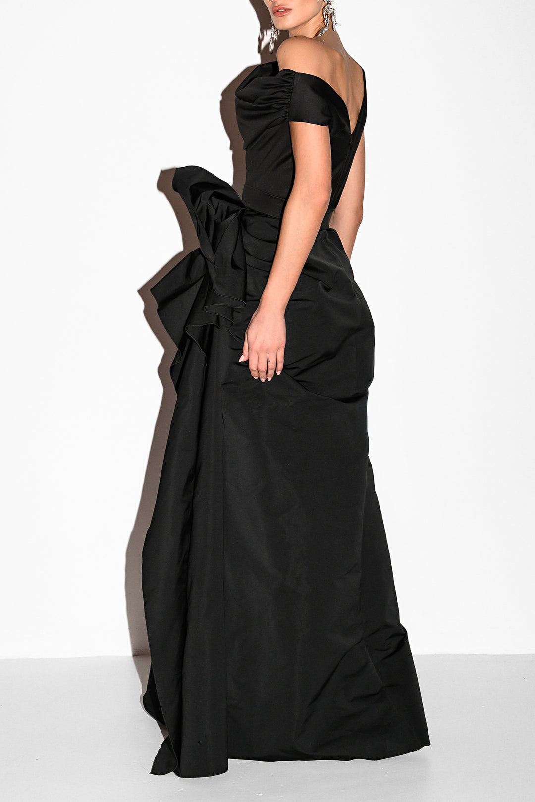 Amira Dress In Black
