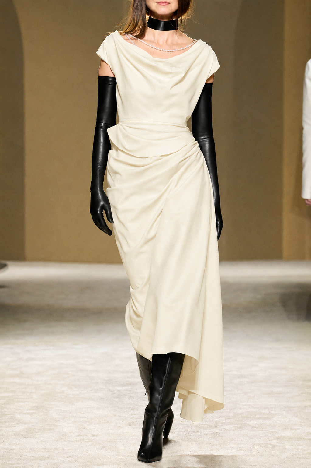 Hayla Midi Dress In Vanilla