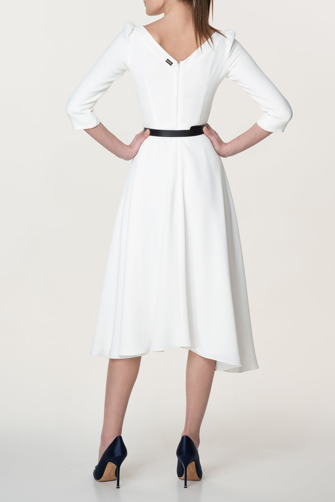Nicole Crepe Midi Dress In Ivory