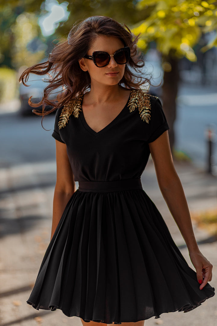 Pleated Crepe Short Skirt In Black