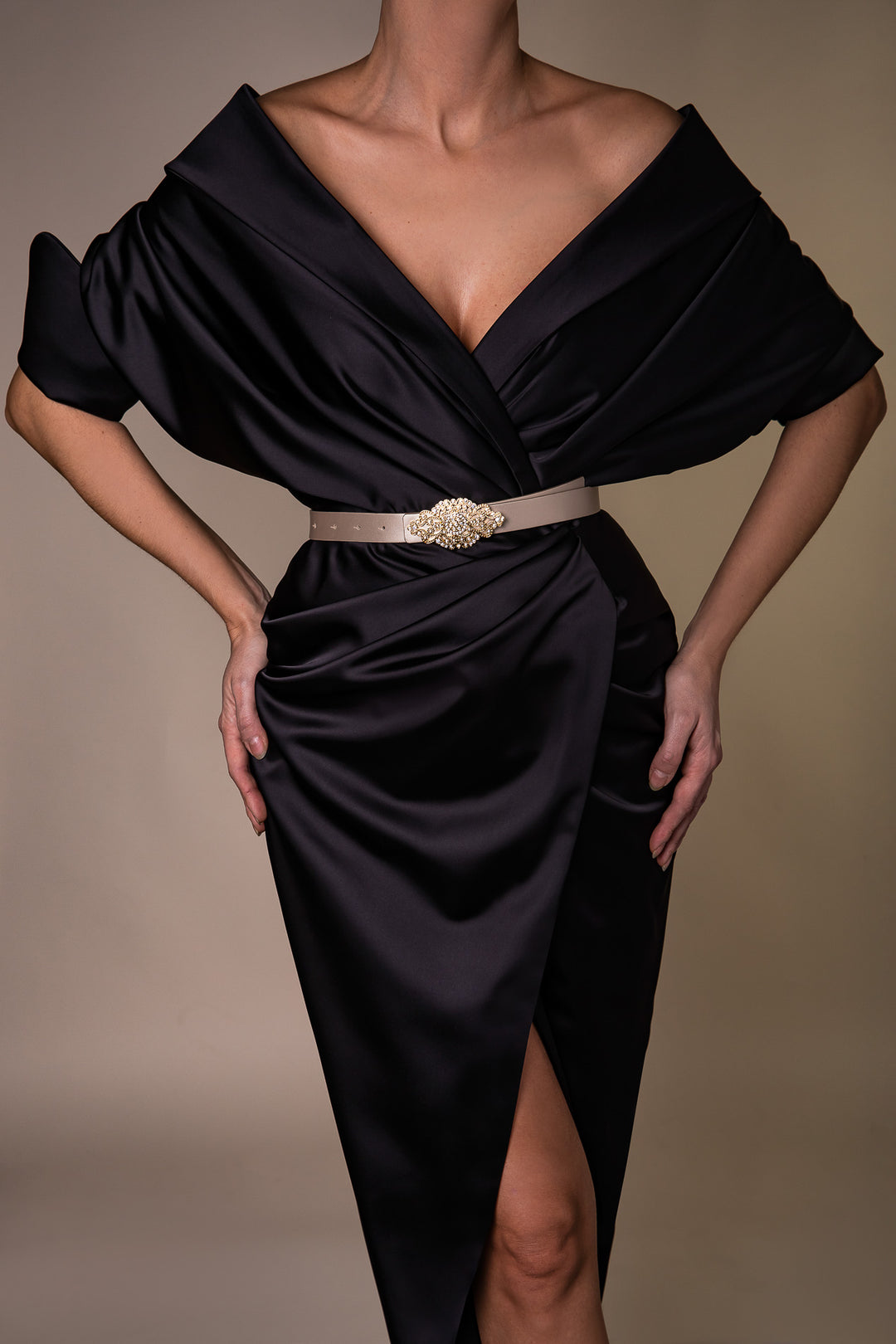 Baroque Gold Leather Waist Belt With Gold Buckle